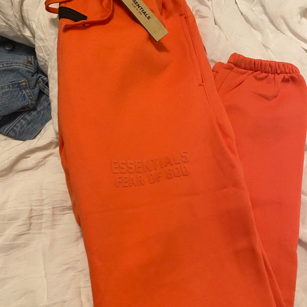 Essentials  Sweatpants - Picture 3 of 4